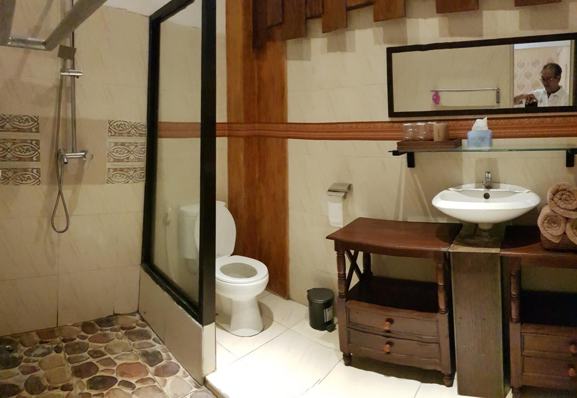 Ethes Coworking - Coliving & Lounge Hotel Ngaglik Bagian luar foto